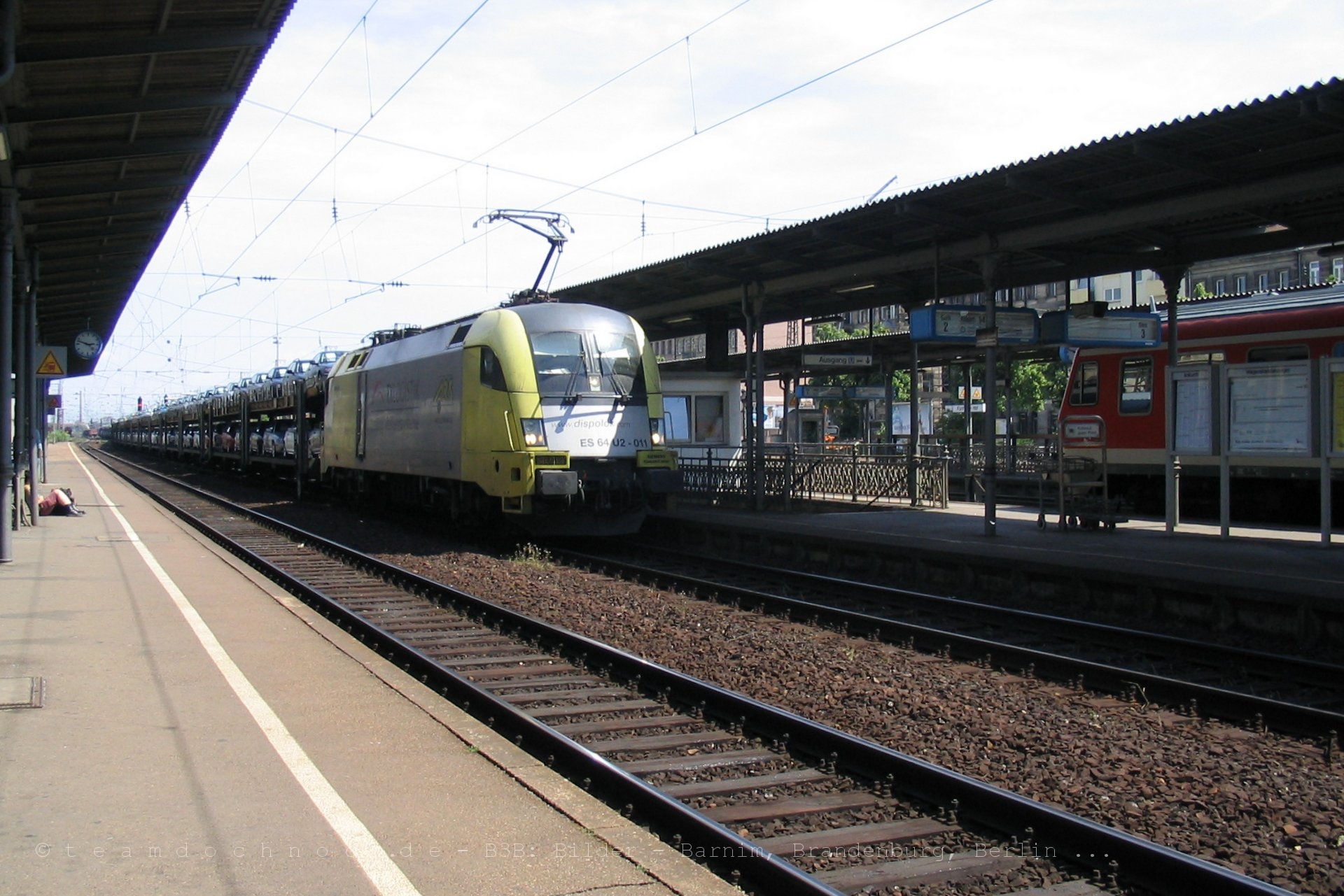ES64 U2-011 im Bahnhof Fürth Hbf
