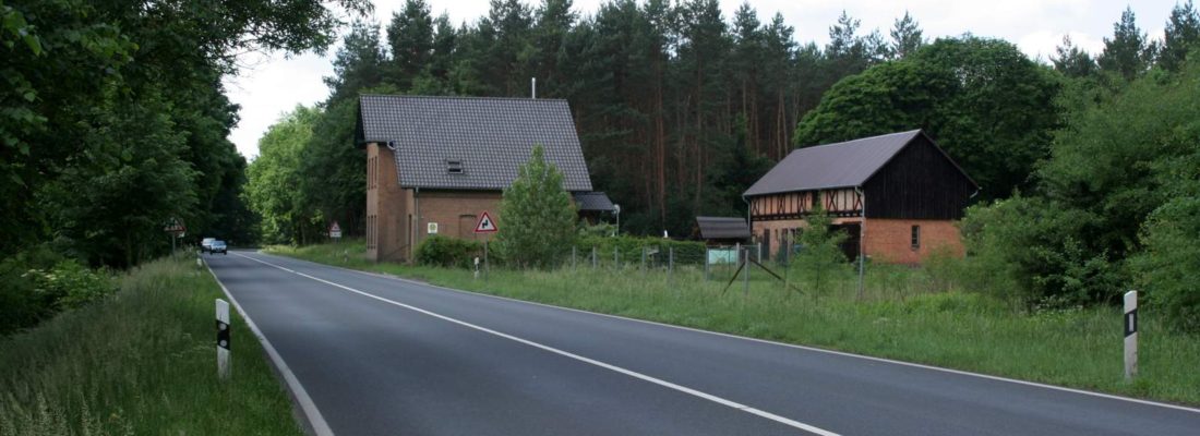Chausseehaus an der B198 westlich von Neustrelitz