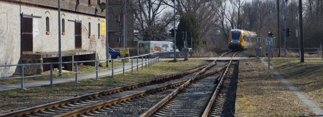 VT 646.045 der ODEG bei Einfahrt in den Bahnhof Pritzerbe