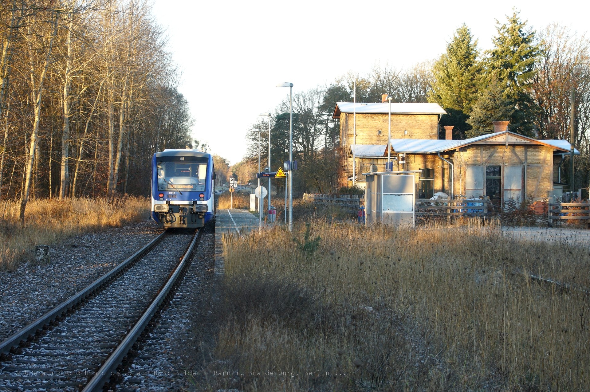 NEB VT012 im Bahnhof Althüttendorf