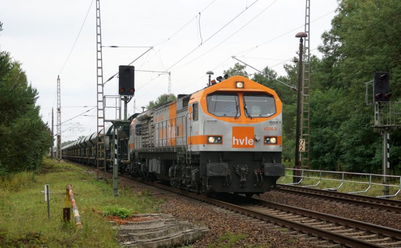 HVLE V330.3 südlich von Rüdnitz