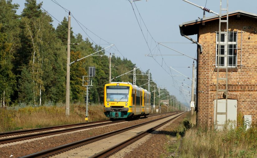 ODEG VT650.82 am Bahnübergang Wildtränke