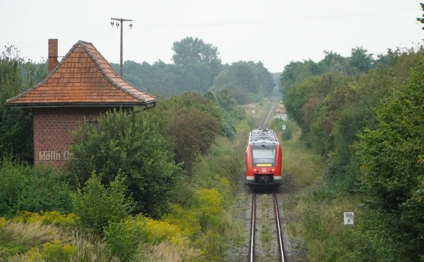 623 531 als RE 4 (5363) kurz vor Mölln